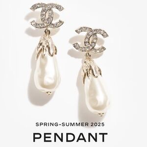 Chanel faux pearl fashion earrings